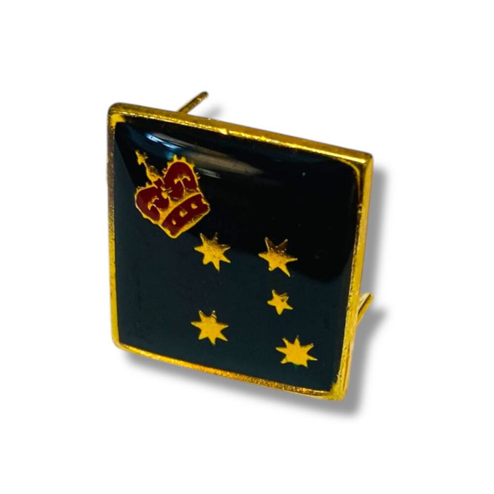 Vintage Boy Scouts Victoria Australia Metal Enamel Coat Souvenir Belt Badge 1"